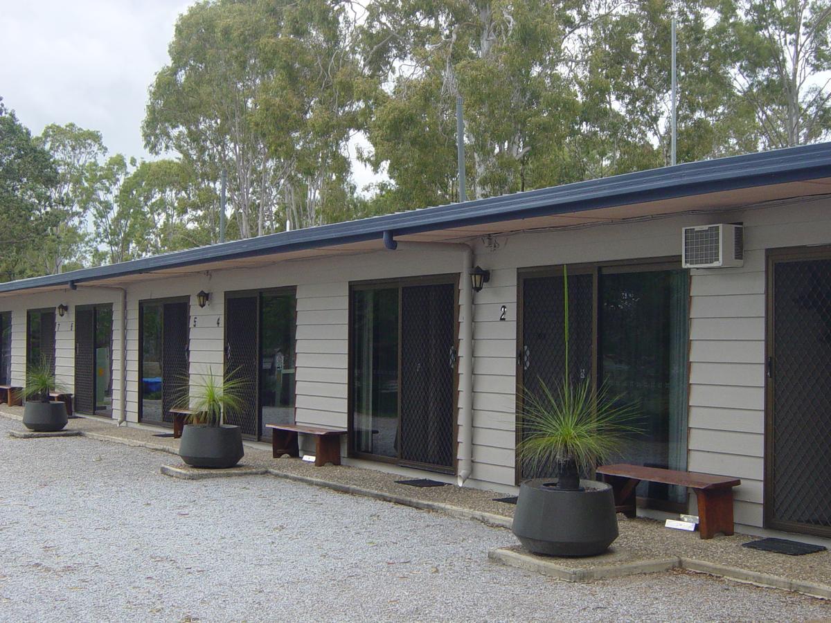 Greenacres Motel / Van Park Benaraby ภายนอก รูปภาพ