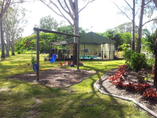 Greenacres Motel / Van Park Benaraby ภายนอก รูปภาพ