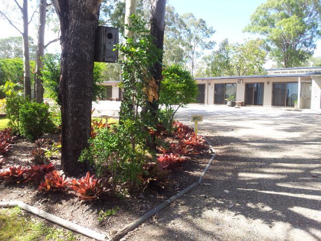 Greenacres Motel / Van Park Benaraby ภายนอก รูปภาพ